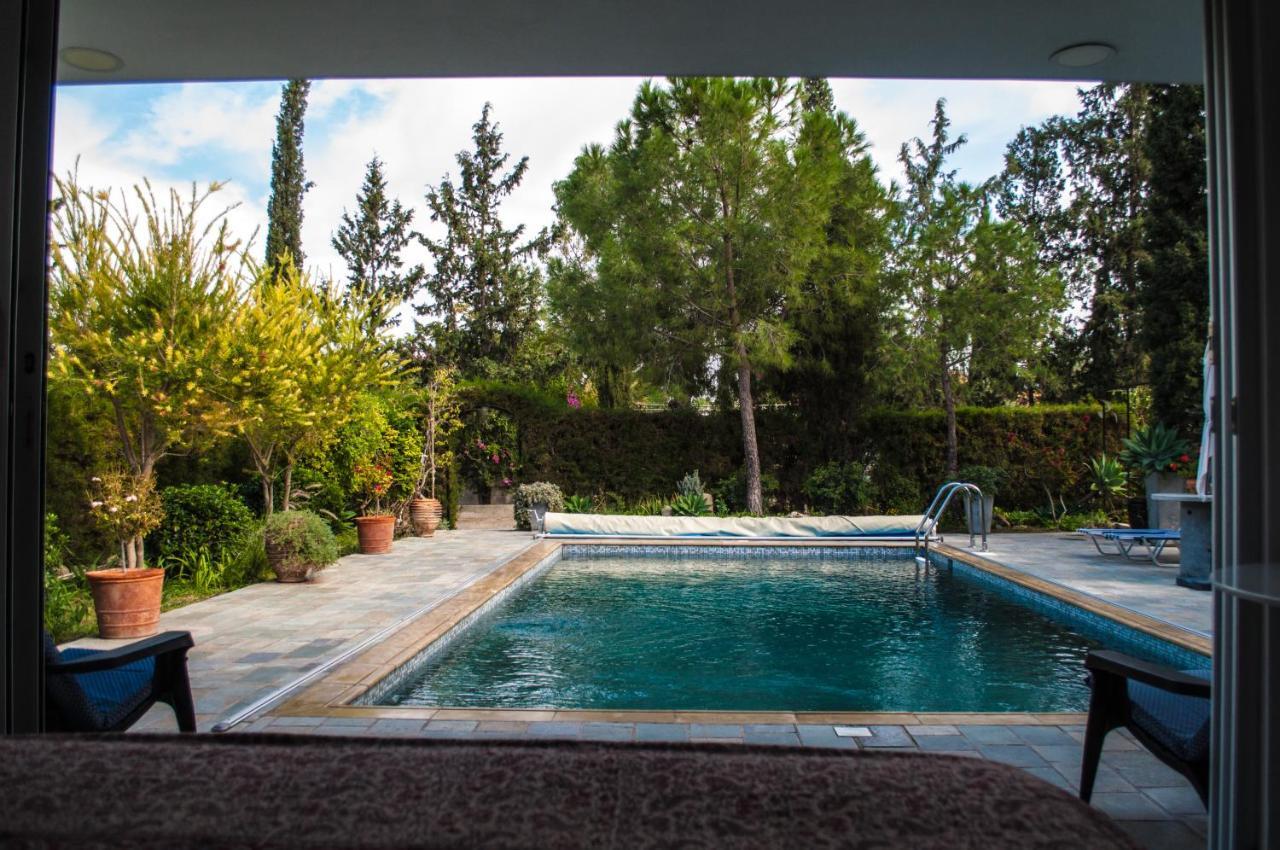 Idyllic Studio With Private Pool Nicósia Exterior foto