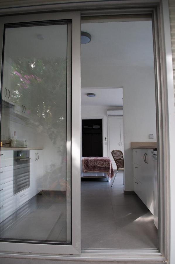 Idyllic Studio With Private Pool Nicósia Exterior foto